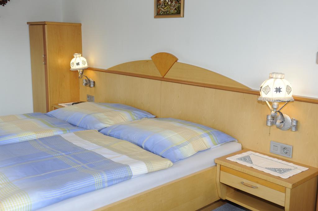 Haus Dorfer Bed & Breakfast มาริอัปฟาร์ ภายนอก รูปภาพ
